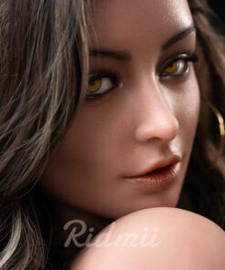 Alternative view of Ashlee