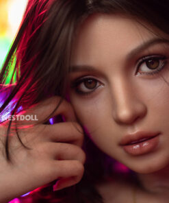Alternative view of Nataly